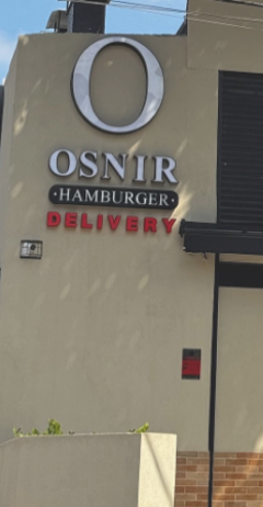 Fachada da Osnir Hamburger no Campo Belo